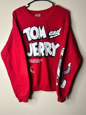 Tom and Jerry Red Graphic Sweatshirt - Classic Cartoon Sweater